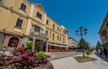 Фото Отель Hotel Lomsia г. Ахалцихе 2