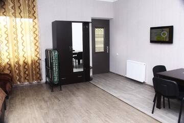 Фото номера Классический трехместный номер Отель Hotel Rabathi г. Ахалцихе 4