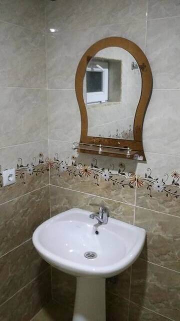 Фото номера Трехместный номер с собственной ванной комнатой Гостевой дом Zukas Hause г. Ахалцихе 10