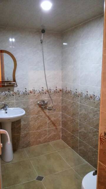 Фото номера Трехместный номер с собственной ванной комнатой Гостевой дом Zukas Hause г. Ахалцихе 4