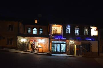 Фото номера Роскошный трехместный номер Гостевой дом Guesthouse Millennium Rabathi г. Ахалцихе 4